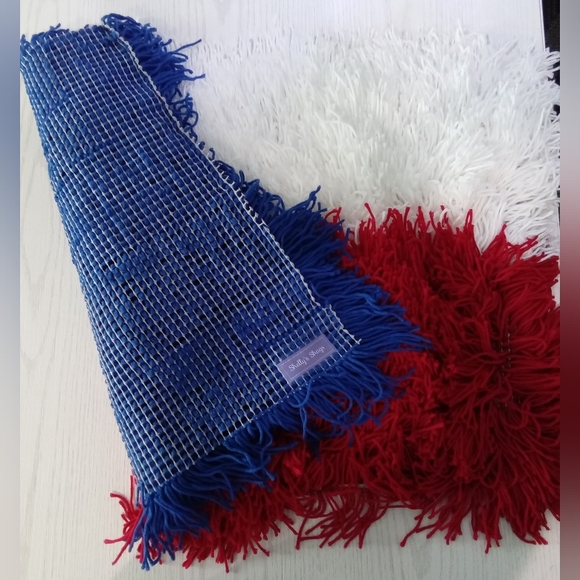 🤍❤️💙 Handmade Texas Flag Inspired Shag Rug 💙❤️🤍 - Picture 2 of 3